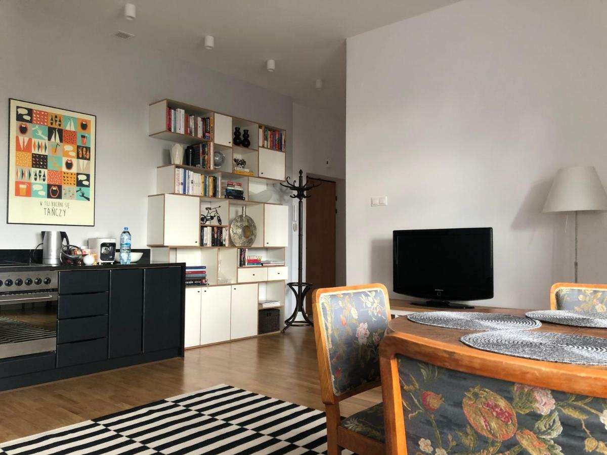 St. Florian Apartament Варшава Экстерьер фото